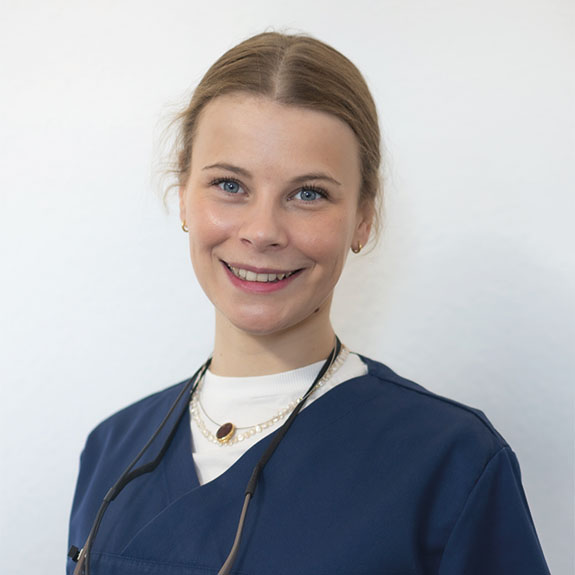 Dr. Lucy Wichelhaus